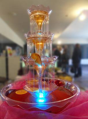 Alkoholowa fontanna z podświetleniem LED
